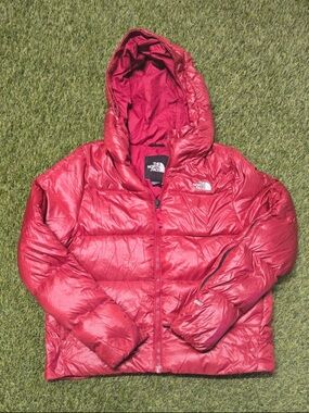 Woman's 500 The North Face Red Hooded Down Jacket